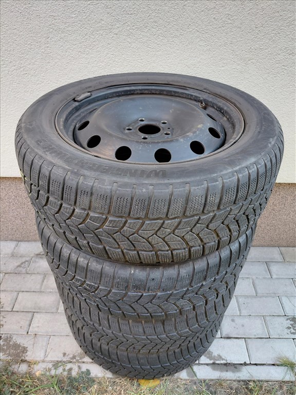  17" használt lemezfelni, rajta 225/55 használt Firestone téli gumi gumi  2. kép
