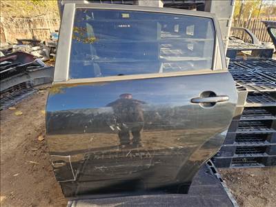 TOYOTA COROLLA VERSO bal hátsó ajtó 