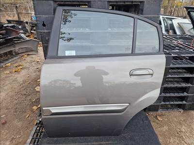 KIA RIO bal hátsó ajtó 