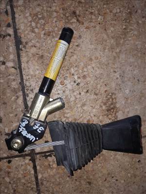 Opel Frontera B Jobb Első Biztonsági Öv Csatlakozó