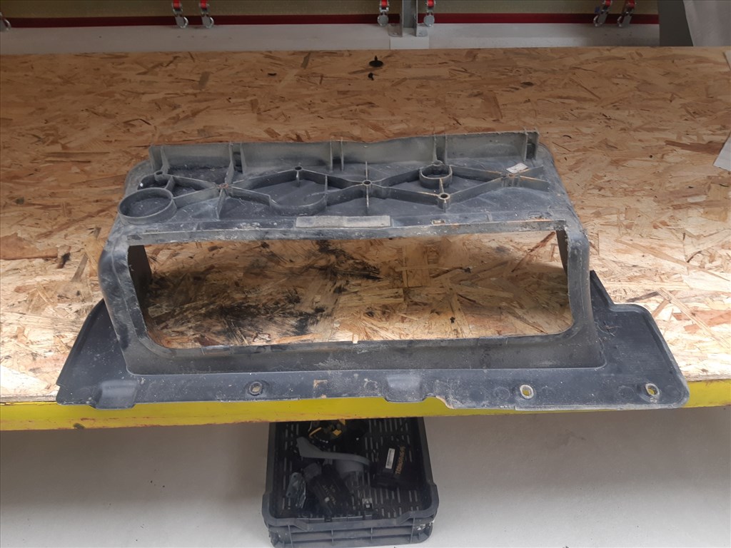 Ford Transit 06-13 Jobb Fellépõ YC15V13247 2. kép