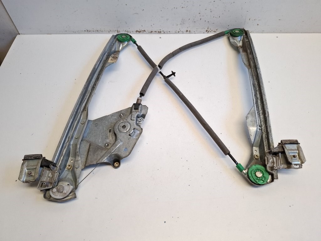 Ford Focus bal elsõ Ablakemelõ szerkezet elektromos XS4123201 1. kép