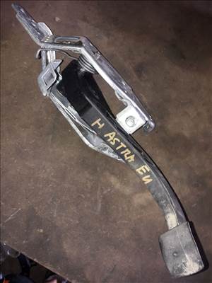 Opel Astra H Kuplung Pedál