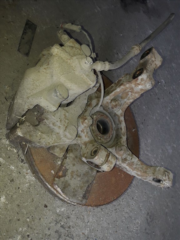 Opel Astra H Jobb Elsõ Csonkállvány Kerékaggyal  Féknyereg  ABS Jeladó 13 156 048 2. kép