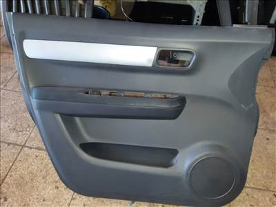 Suzuki Swift III 04-10 Bal Első Ajtókárpit 83723-63J0