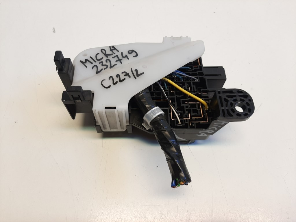 Nissan Micra  biztosítéktábla utastér 2. kép