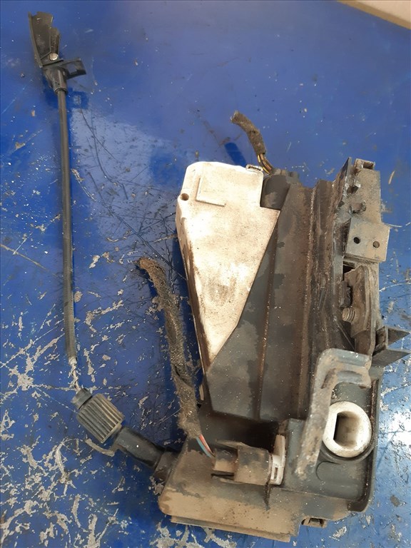 Seat Alhambra II Jobb Elsõ Ajtó Zárszerkezet  Központizár Motor 93BG 220A20 DD 2. kép