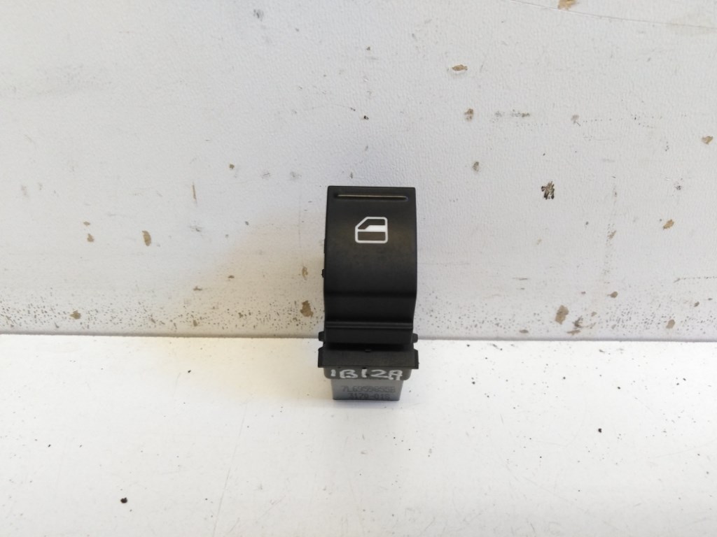 Seat Ibiza (6J) jobb elsõ ablakemelõ kapcsoló 7L6959855B 1. kép