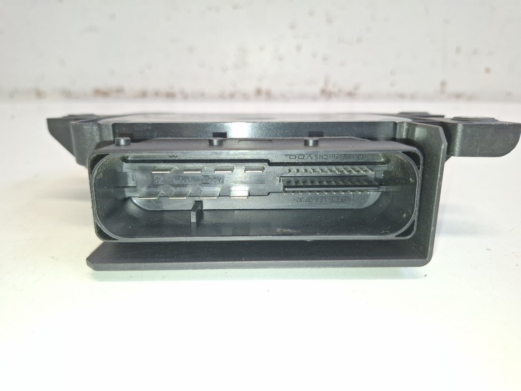 Volkswagen Passat VII (3C) kézifék modul 3C8907801E 3. kép