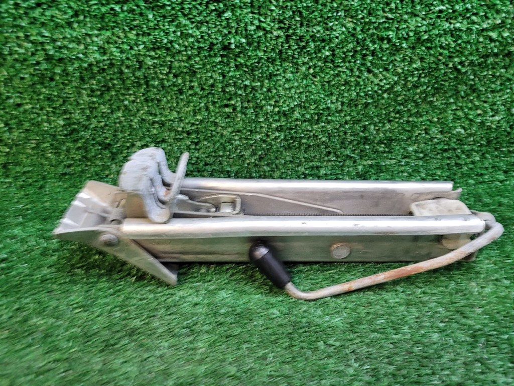 SKODA FABIA I Emelő 6Q0011031D 2. kép