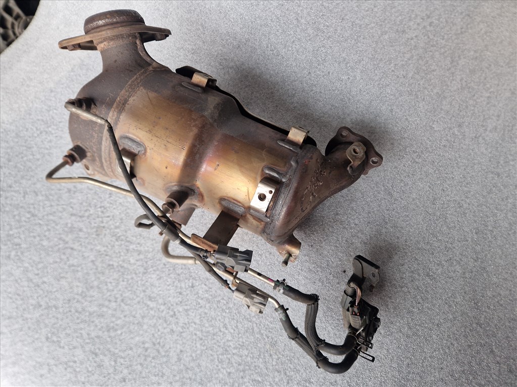 TOYOTA AVENSIS T27 2.2 D4D részecskeszűrő 0R060 3. kép