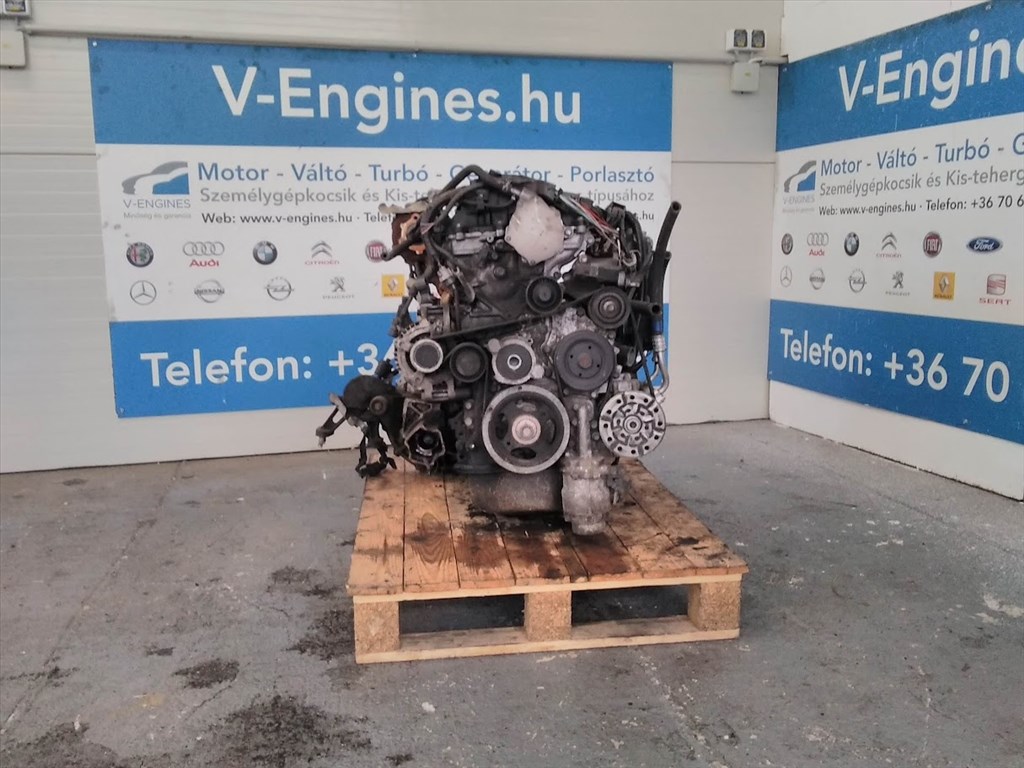 TOYOTA 2,0D 1AD komplett bontott motor  1. kép