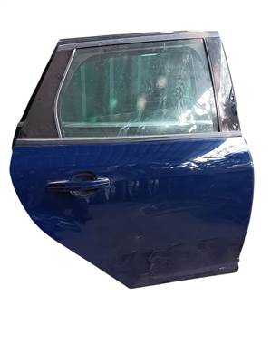 Ford Focus Mk3 Ajtó kék jobb hátsó kombi 