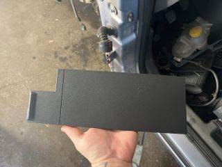 OPEL MERIVA Biztosítéktábla Fedél