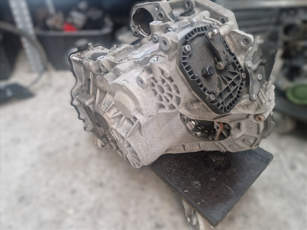 Volkswagen Golf VI 1.2 TSI, 1.4 TSI DSG váltó MGK kóddal (25948) 4. kép