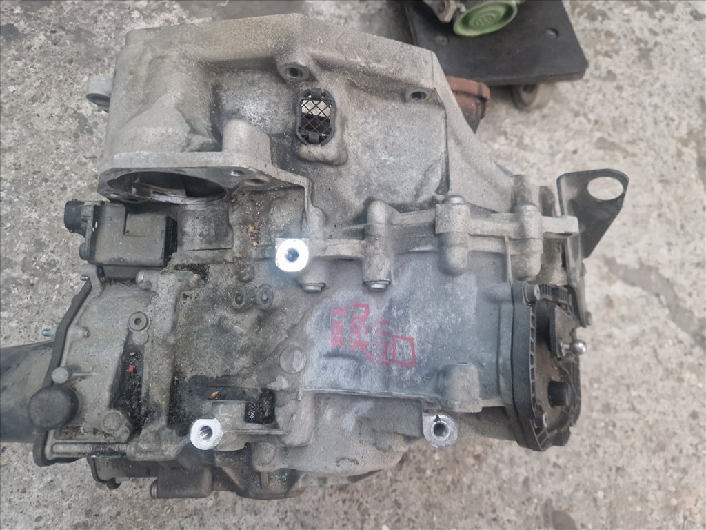 Volkswagen Golf VI 1.2 TSI, 1.4 TSI DSG váltó MGK kóddal (25948) 6. kép