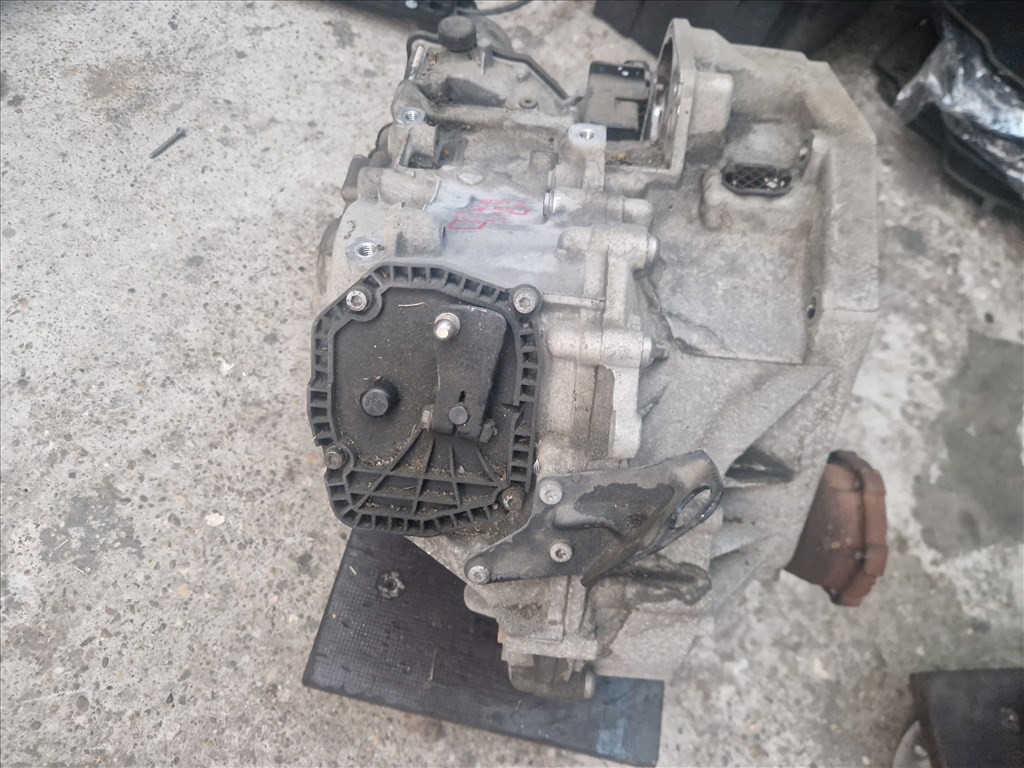 Volkswagen Golf VI 1.2 TSI, 1.4 TSI DSG váltó MGK kóddal (25948) 16. kép