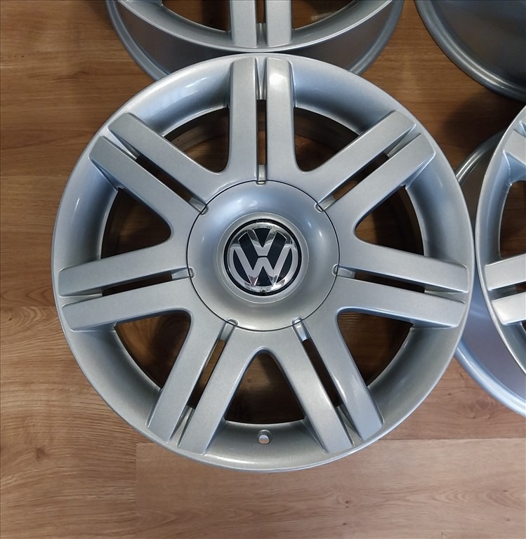 5x112 17" VW "Phoenix" gyári alufelni garnitúra - új fényezéssel 6. kép
