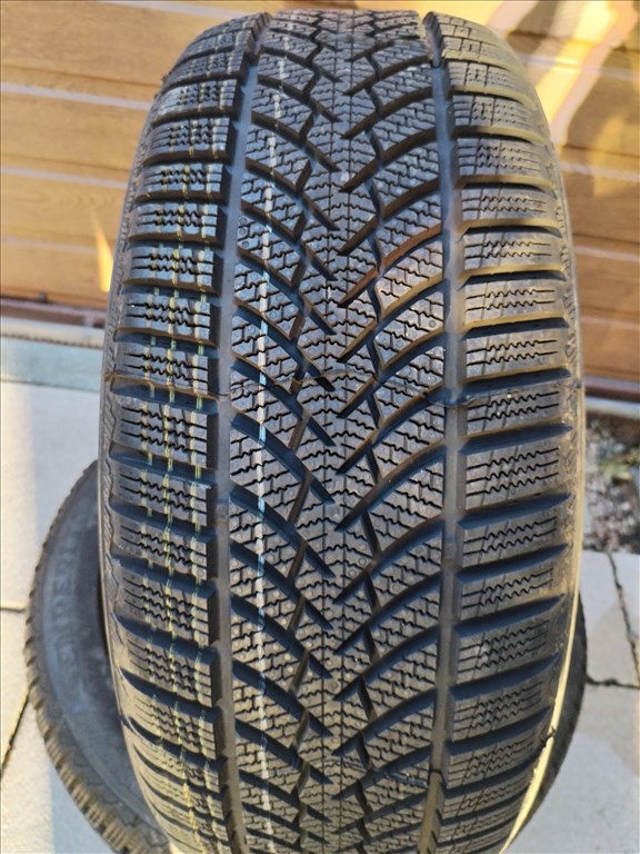  215/5017" újszerű Semperit téli gumi 2 db 4. kép