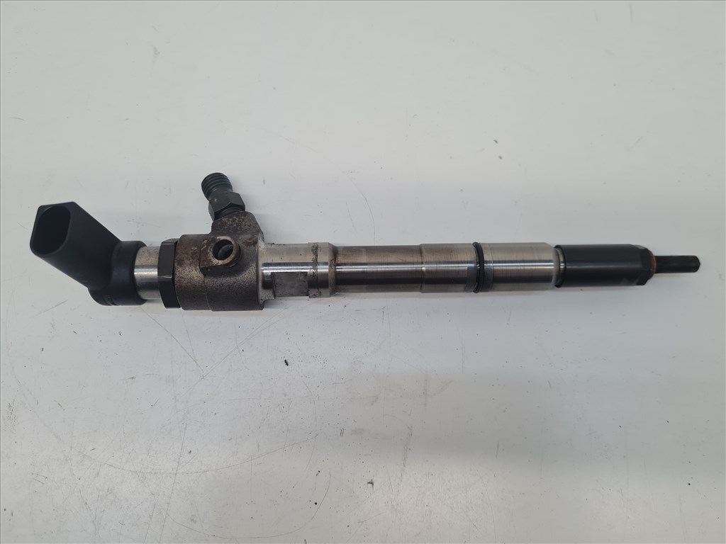 Volkswagen Golf VI 1.6 CR CAY porlasztó (27254) 03l130277b 1. kép