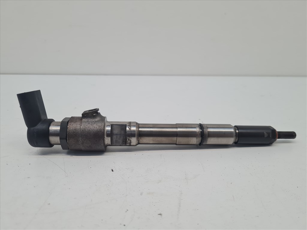 Volkswagen Golf VI 1.6 CR CAY porlasztó (27254) 03l130277b 2. kép