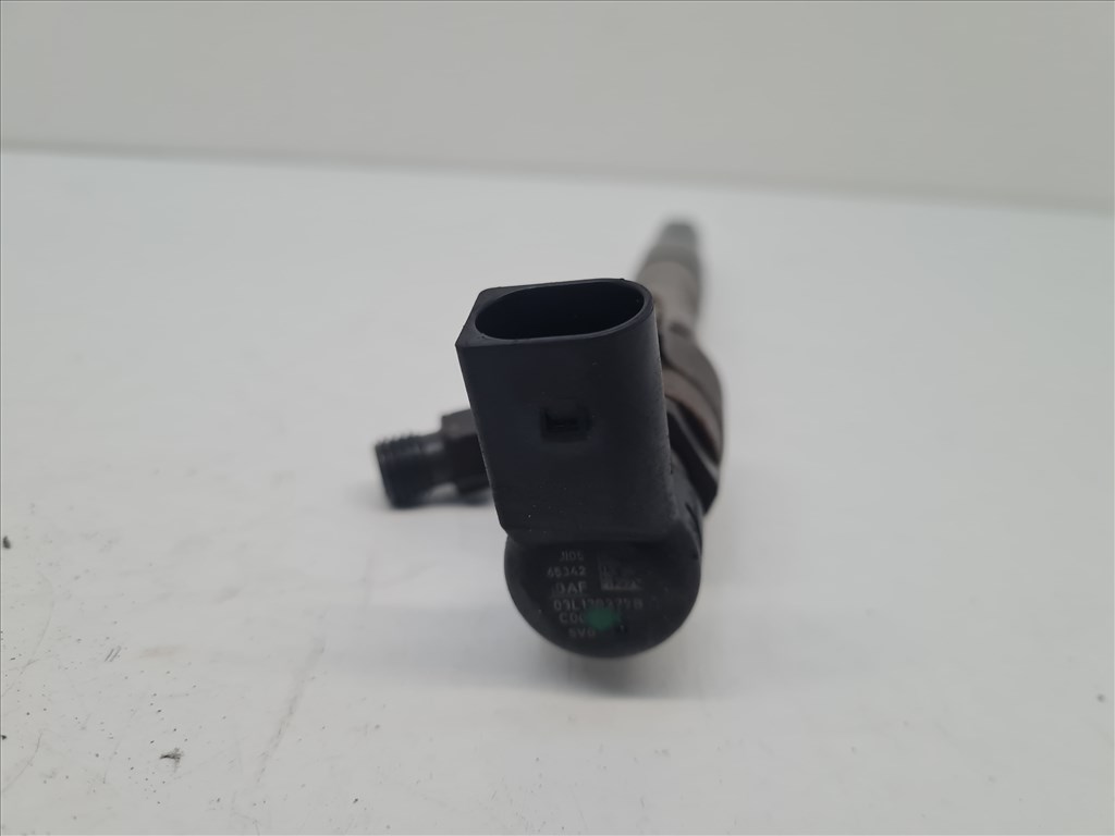 Volkswagen Golf VI 1.6 CR CAY porlasztó (27254) 03l130277b 5. kép