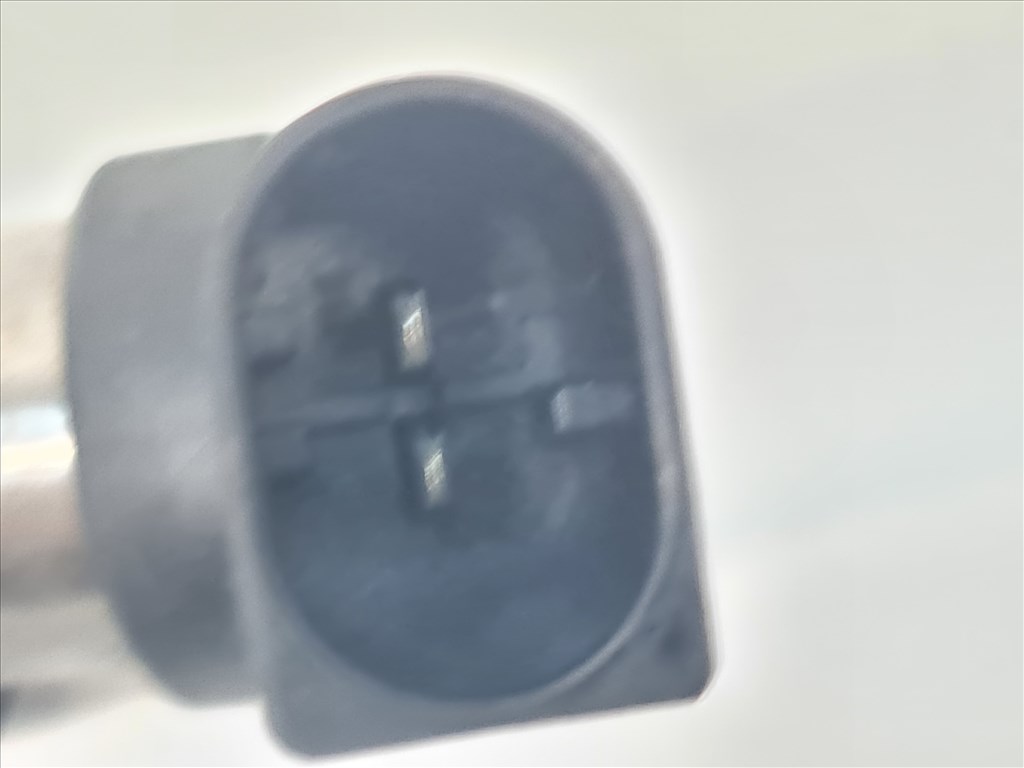 Volkswagen Golf VI 1.6 CR CAY porlasztó (27254) 03l130277b 6. kép