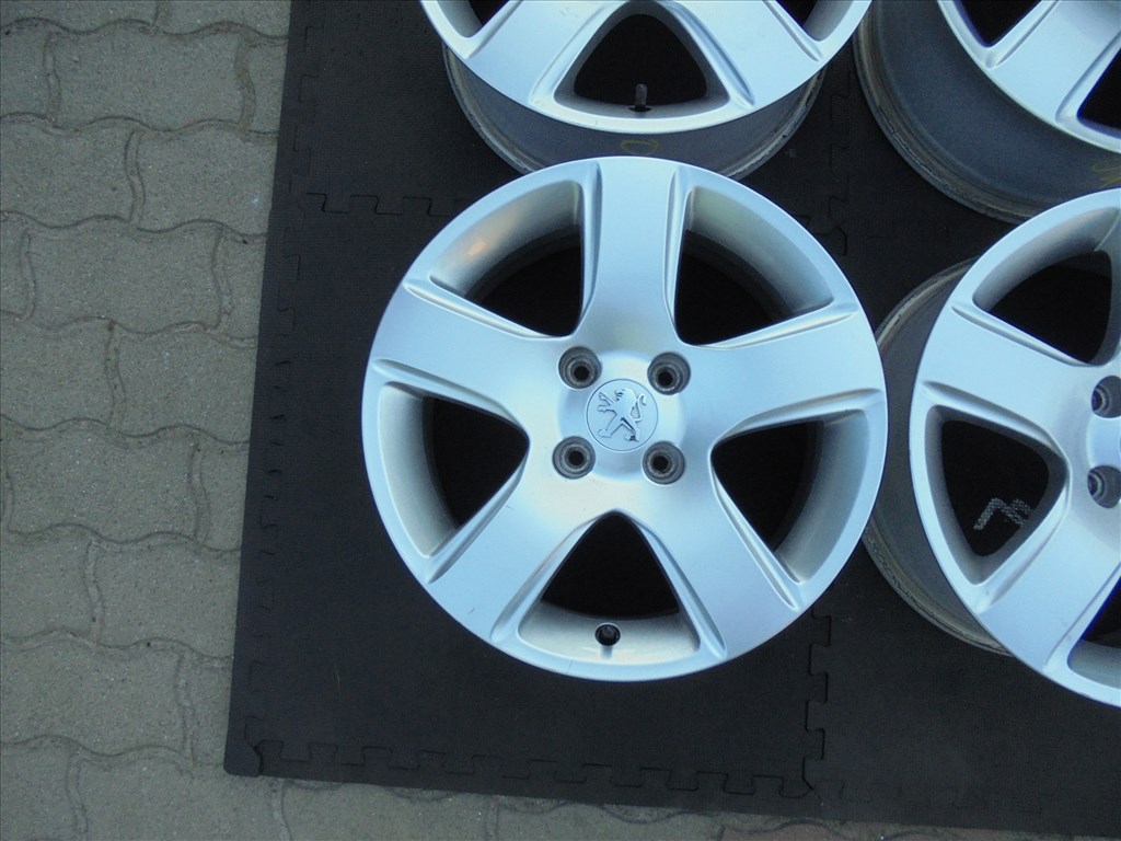 16-os 4 x 108-as gyári Peugeot alufelni kitűnő állapotban eladó 3. kép