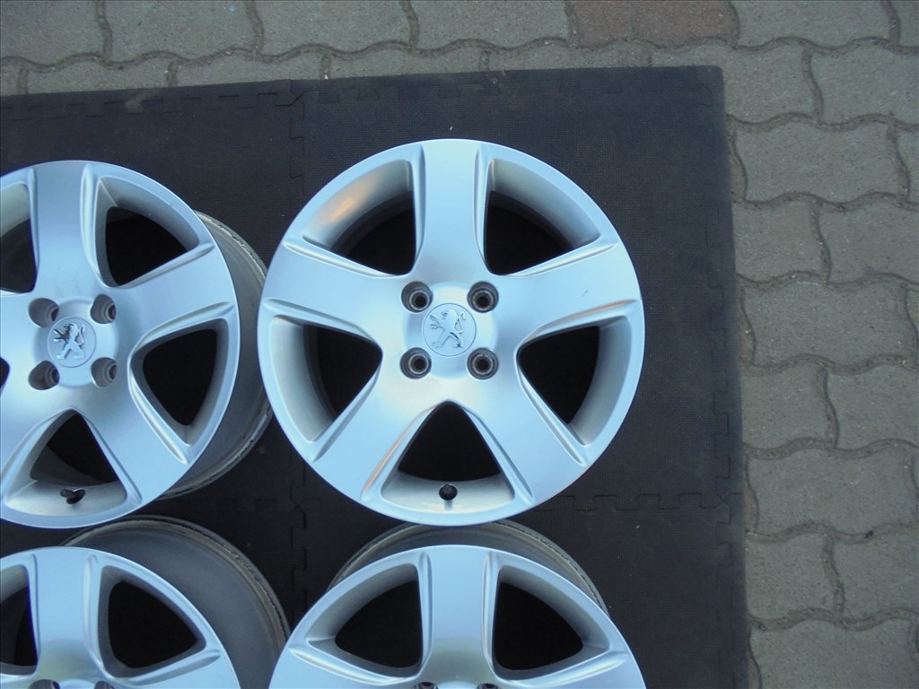 16-os 4 x 108-as gyári Peugeot alufelni kitűnő állapotban eladó 4. kép