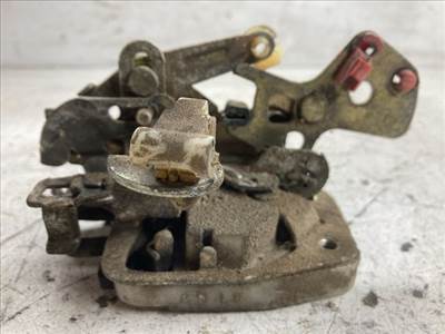 KIA SPORTAGE Bal hátsó Ajtózár