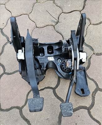 Opel Astra K Pedálsor  39215865