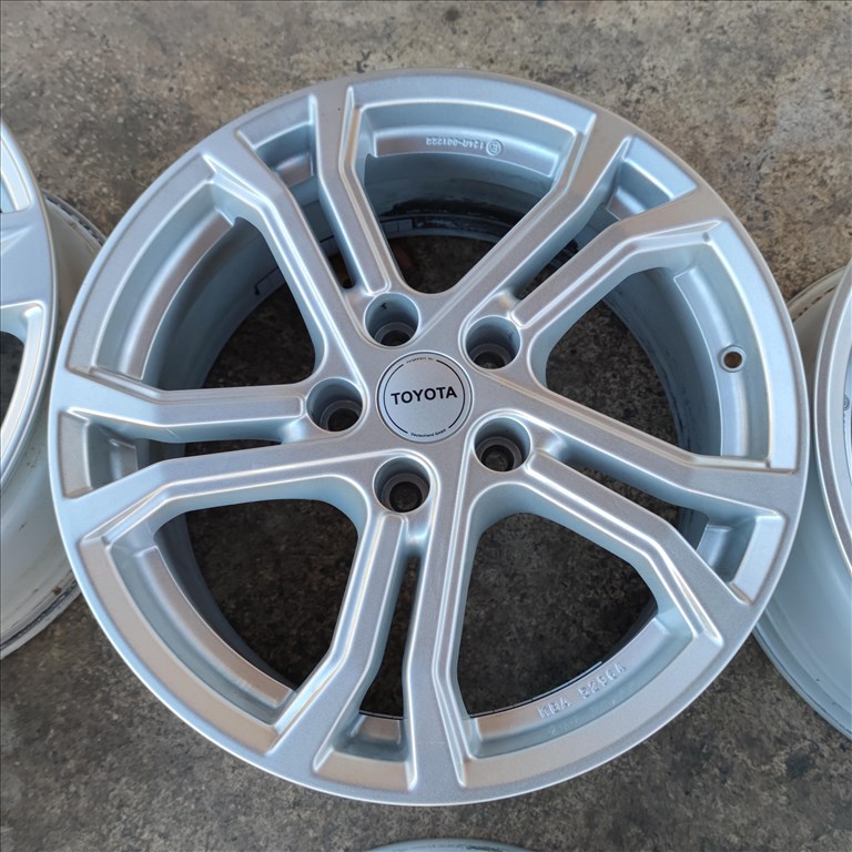 5x114,3 17 Toyota,Suzuki alufelni 140000ft a 4db/61/ 1. kép