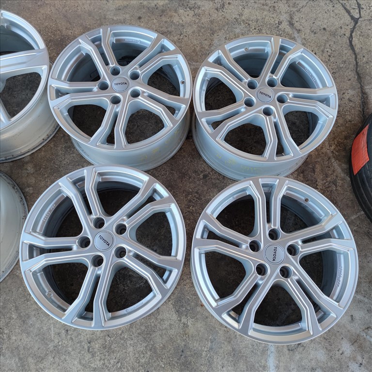 5x114,3 17 Toyota,Suzuki alufelni 140000ft a 4db/61/ 5. kép