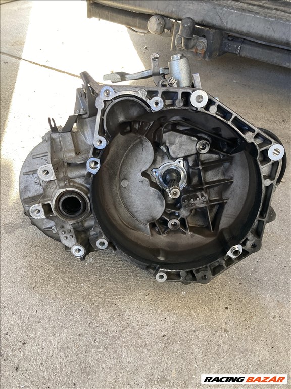 Opel Zafira B 1.9 CDTI M32 6 sebességes váltó  3. kép