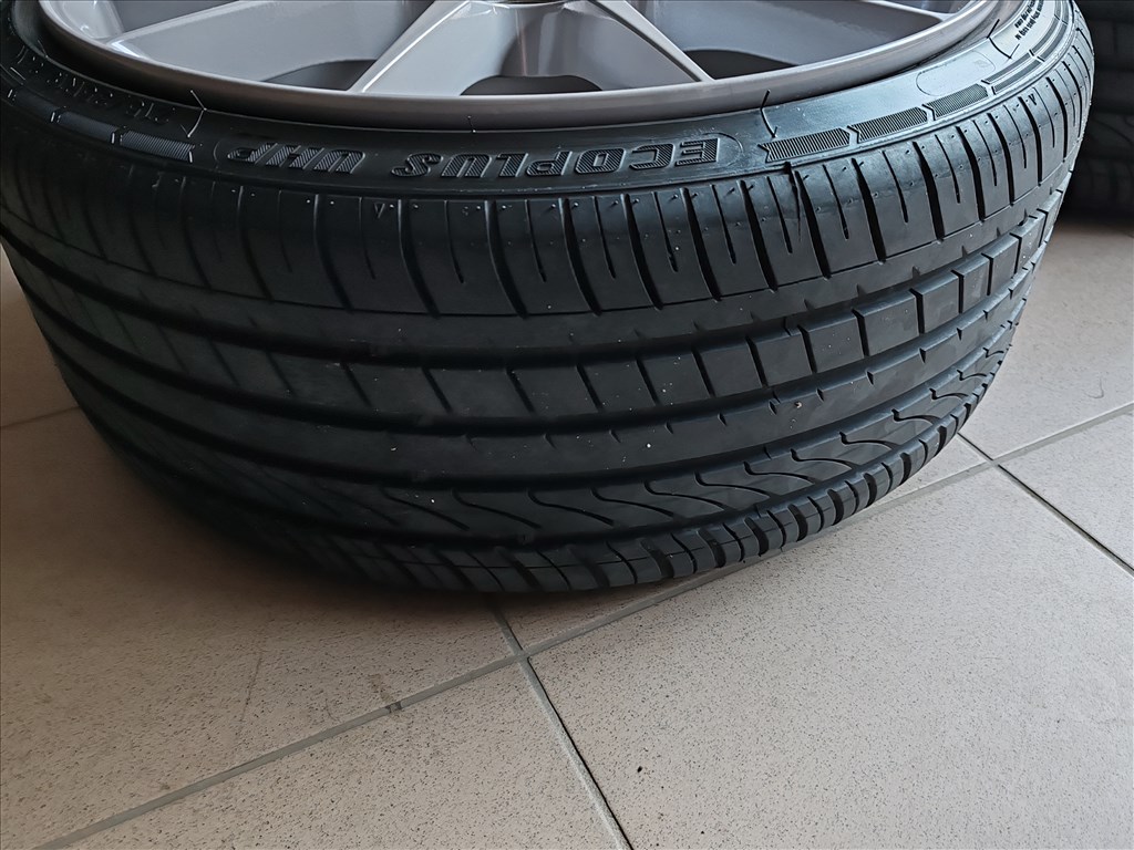 Eladó 19"-os Rotiform DTM felni gumival!!! 9. kép