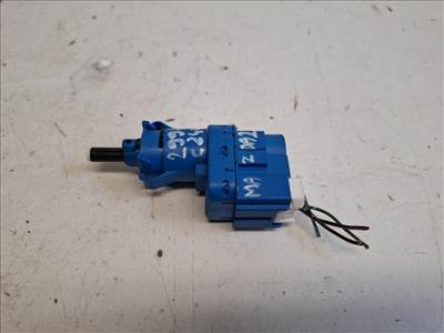 Mazda 2 (DE) féklámpa kapcsoló