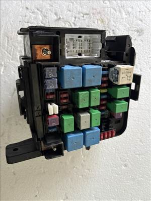 Kia Ceed I. diesel Motortéri biztosítéktábla