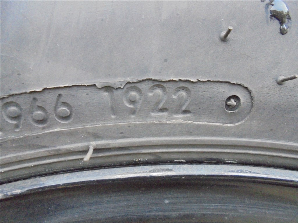 16-os Crafter lemezfelni 2022-es 235/65-ös téli gumival eladó 8. kép