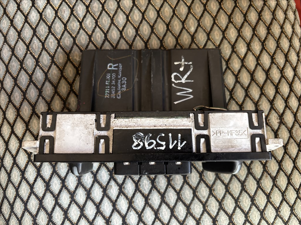 Subaru Impreza II fűtés klíma panel kapcsoló 3b45234700 5. kép