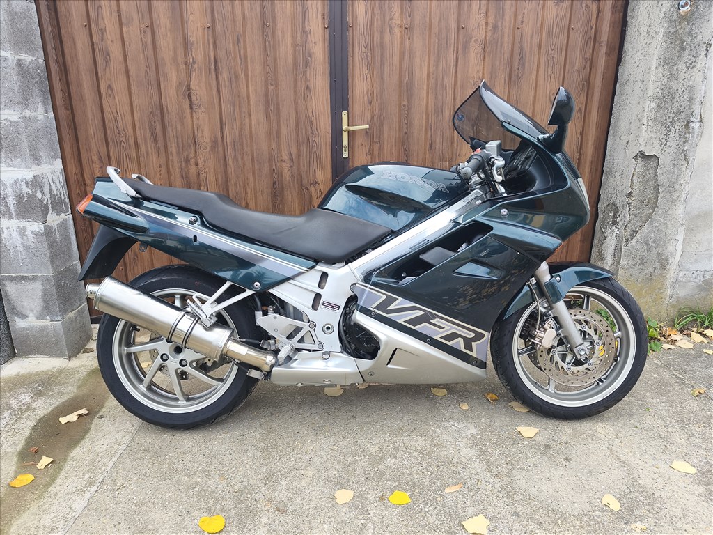 Honda vfr750f RC36/1 1. kép