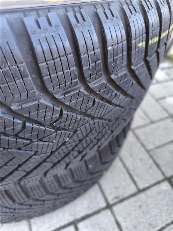  225/55R18" Pirelli téli gumi eladó 2db. 2022-es! 6. kép