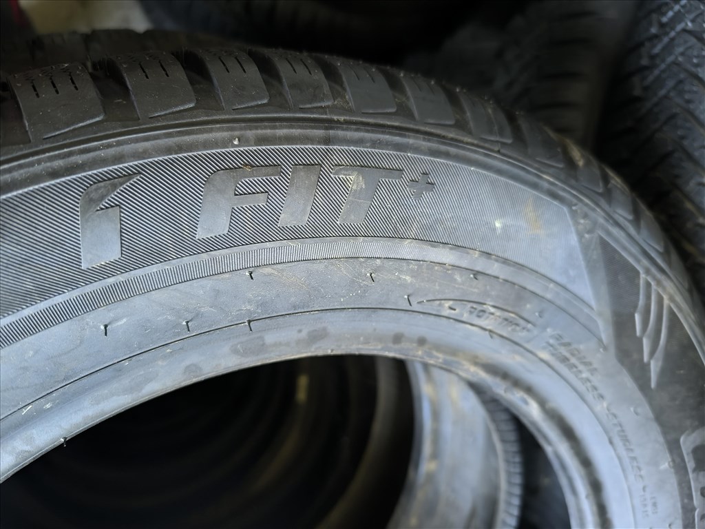 165/70R14 Új Laufenn téli gumi garnitúra 165/70 R14 3. kép