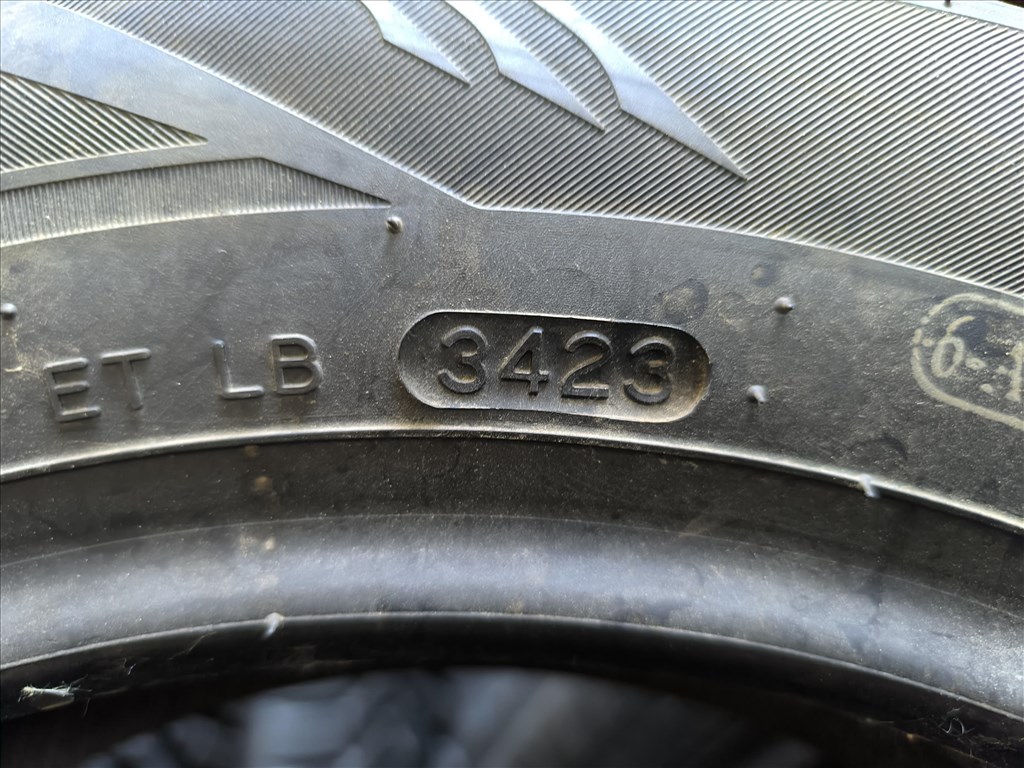 165/70R14 Új Laufenn téli gumi garnitúra 165/70 R14 5. kép