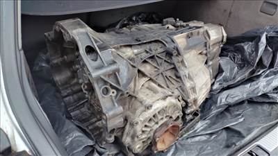 Hibás Audi A4 B6 multitronic váltó 0000000gja