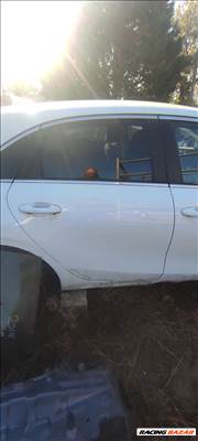 Kia Cee'd (CD) Jobb hátsó ajtó 