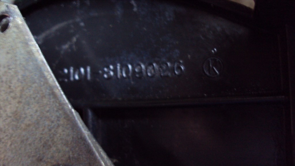 Lada zsiguli fűtés és levegő szabályzó konzol 21018109026 7. kép