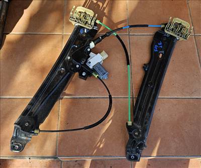 BMW 520 F10/F11 Jobb első ablakemelő 
