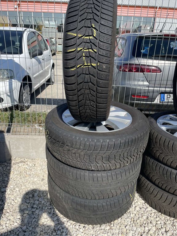  SSangyong 17" gyári alufelni 225/60 újszerű Hankook téli gumi   3. kép