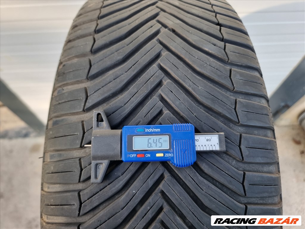 235/50R19 Michelin négyévszakos garnitúra jó állapotban eladó! 1. kép