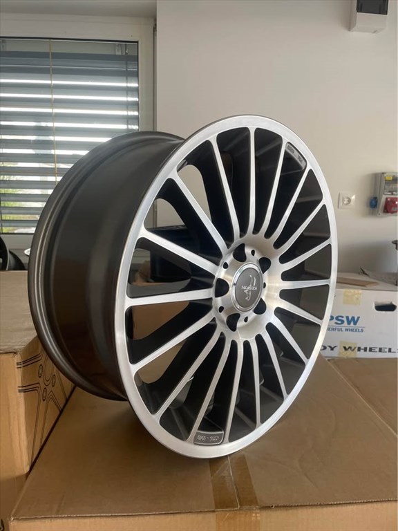 Mercedes/Keskin gyári 18” alufelni 2. kép